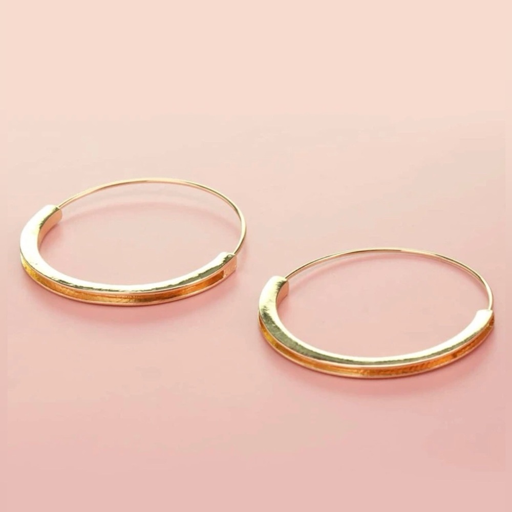 Minimalist Statement Hoop Earrings - Picture 6 of 7